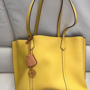 Tory Burch Perry leather tote bag- gently used